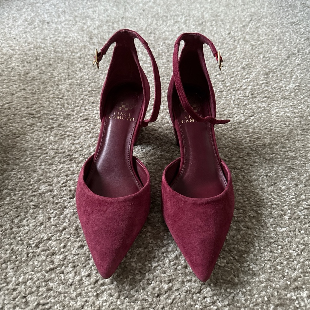Vince Camuto Women's Burgundy Heels